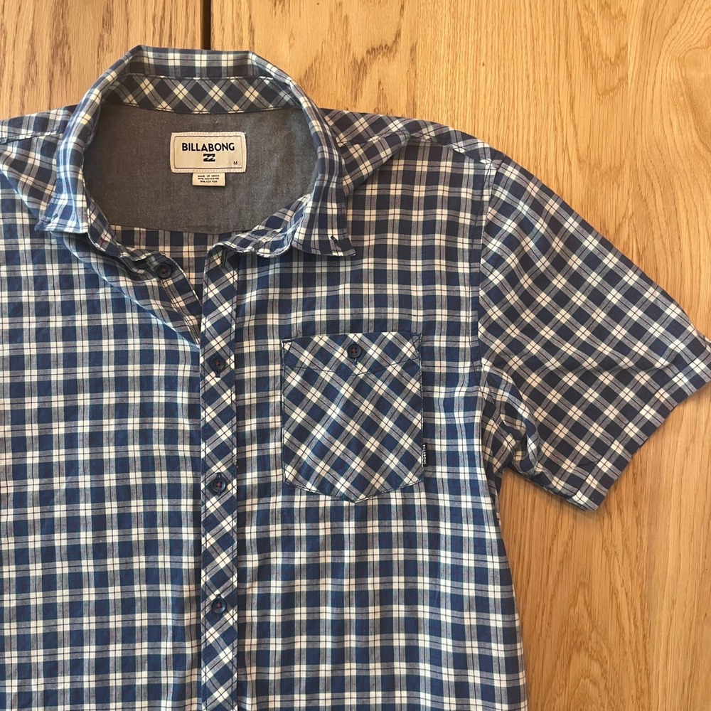 Billabong Mens Blue White Plaid Short Sleeve Button Down Shirt Size M Pocket